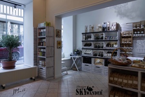 Čajový koutek a Vinotéka v Bio prodejně Praha od JPL SKYWANDER